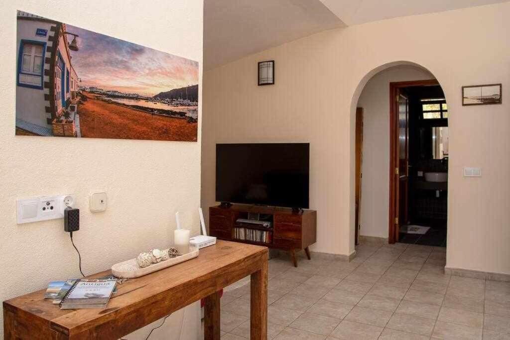 Aurora Mari Villa Your Dream Steps From The Ocean Shore Caleta De Fuste Exterior foto